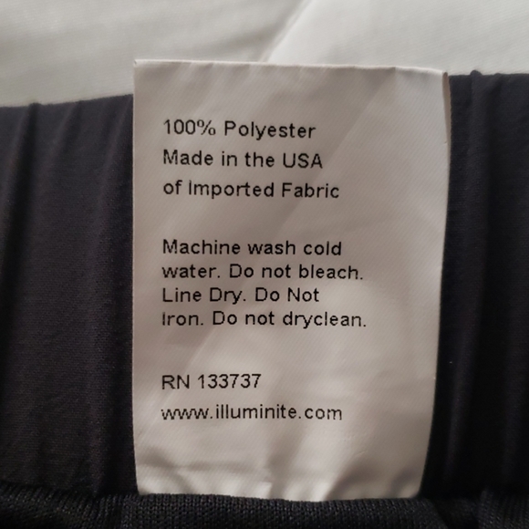 IllumiNITE Medium Reflective Shorts w/waist Pocket - Picture 5 of 11